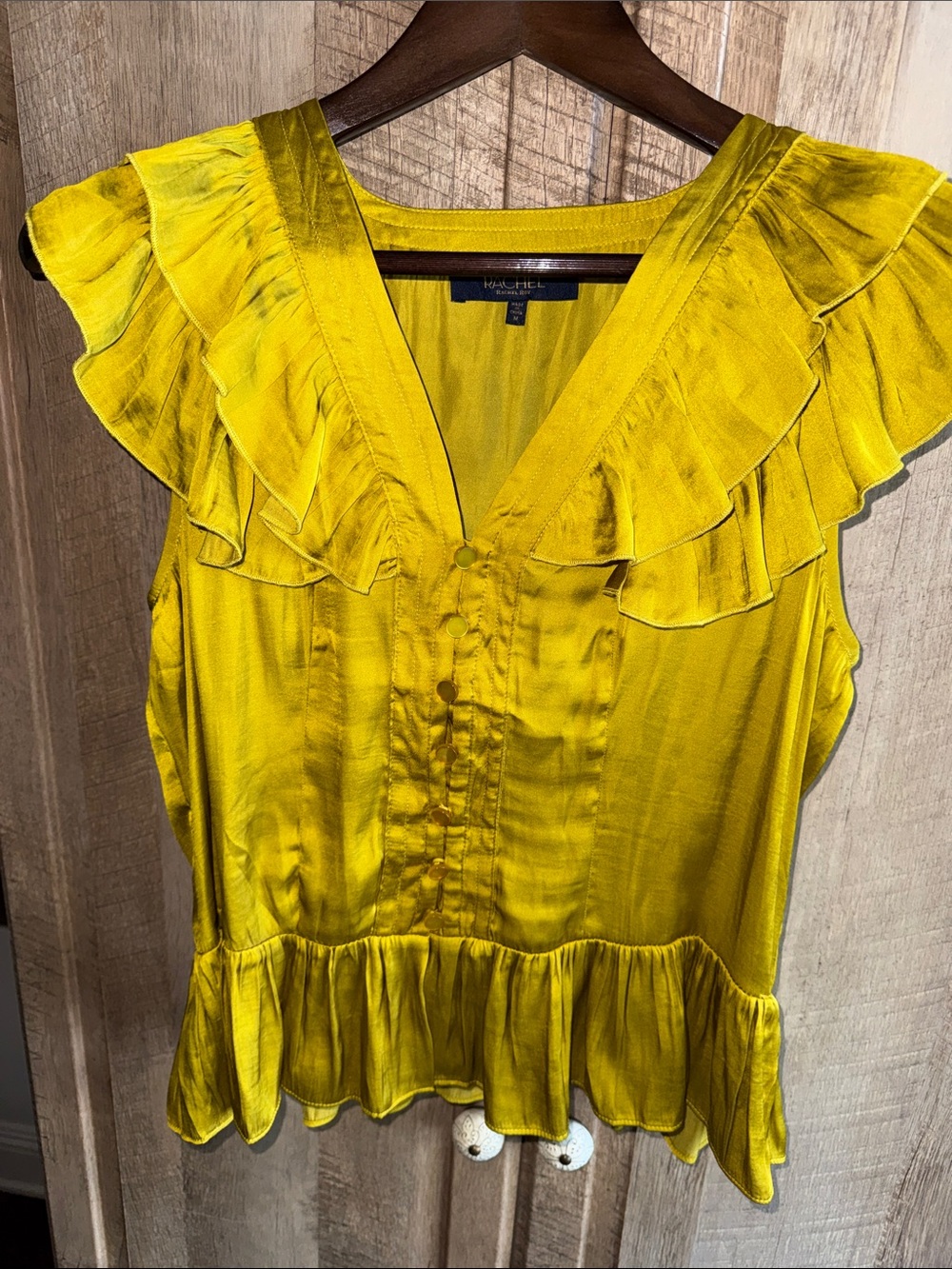 Stunning Rachel Roy Ruffle Satin V-Neck Blouse sz med